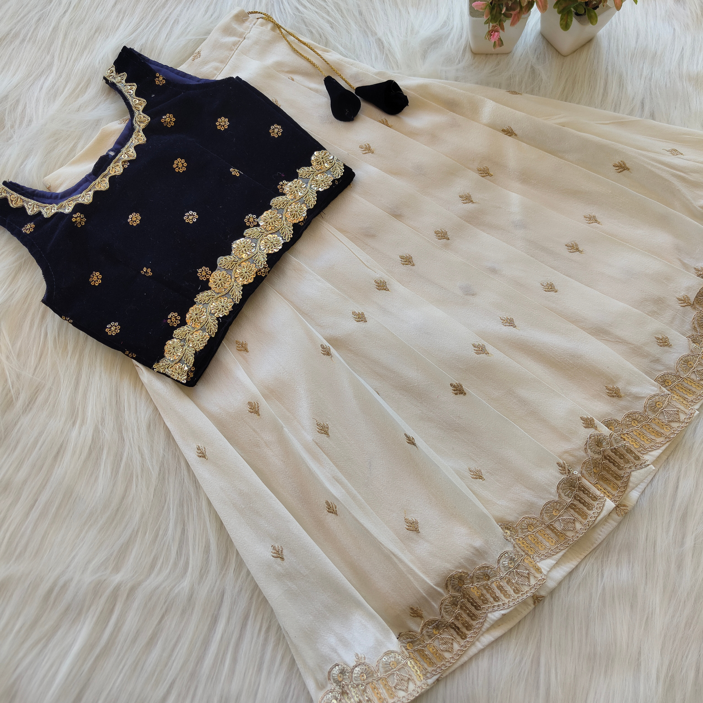 Designer wear velvet top with skirt