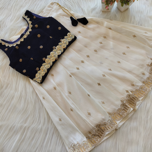 Designer wear velvet top with skirt