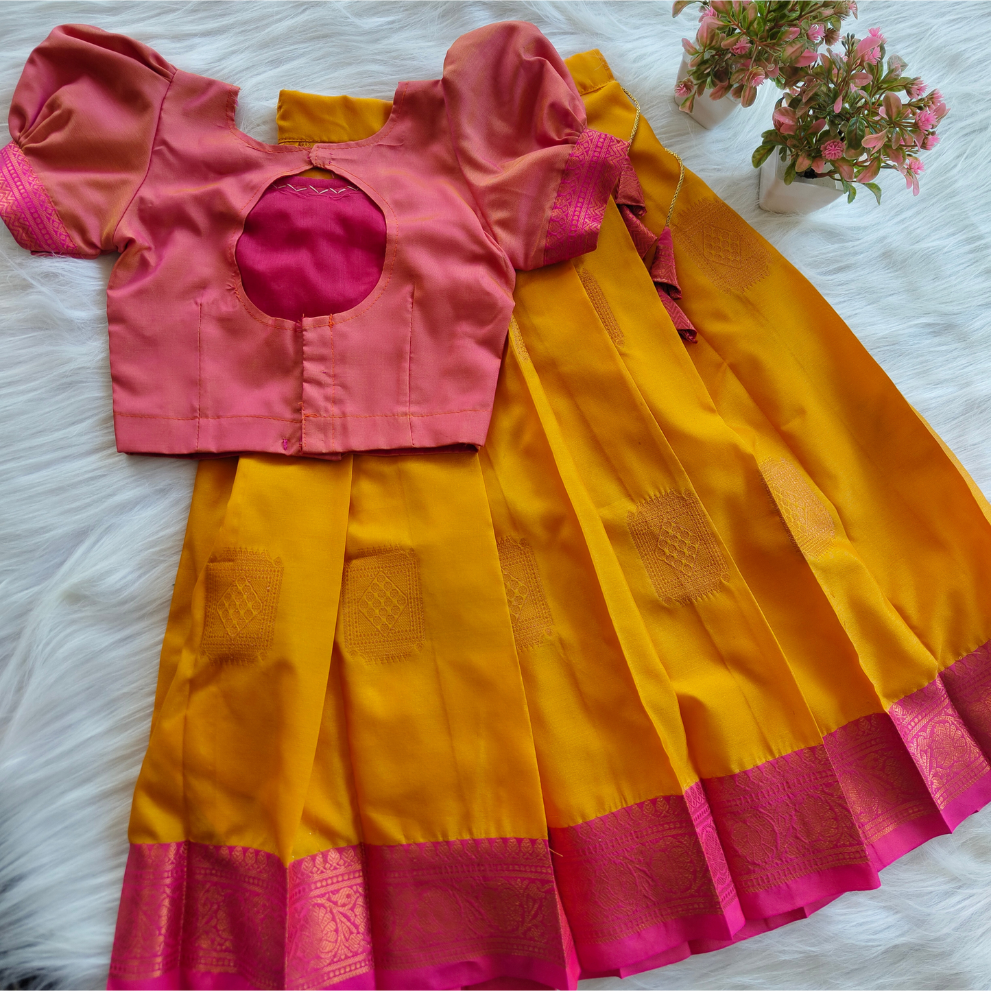 Traditional Langa Davani